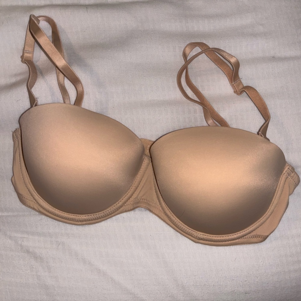 Pink Victoria’s Secret Wear Everywhere Strapless Push Up Bra 34C (Marzipan)